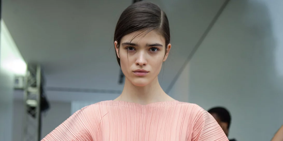 Άνοιξη/Καλοκαίρι 2017: Η μεγαλύτερη τάση της σεζόν και πώς θα τη φορέσεις