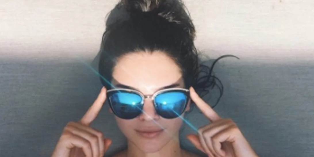 Kendall Jenner: Έτσι λιώνει το λίπος στην κοιλιά της!