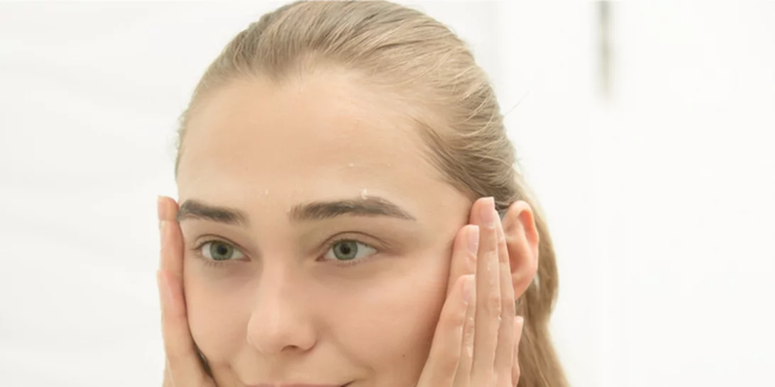 Καλύτερος καθαρισμός και ντεμακιγιάζ του προσώπου μέσα από λίγες μόνο κινήσεις!