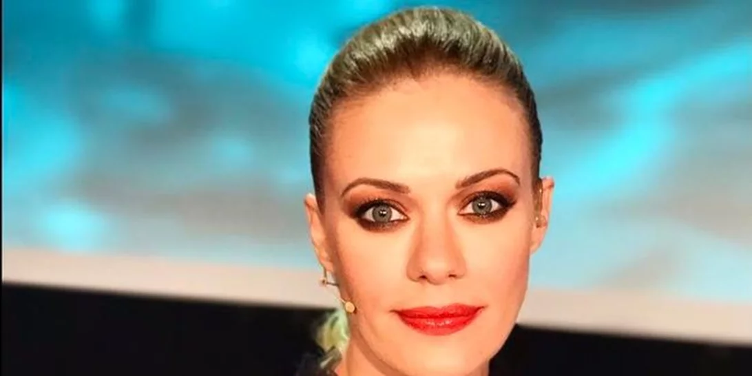 Ζέτα Μακρυπούλια: Με casual look στην Γλυφάδα