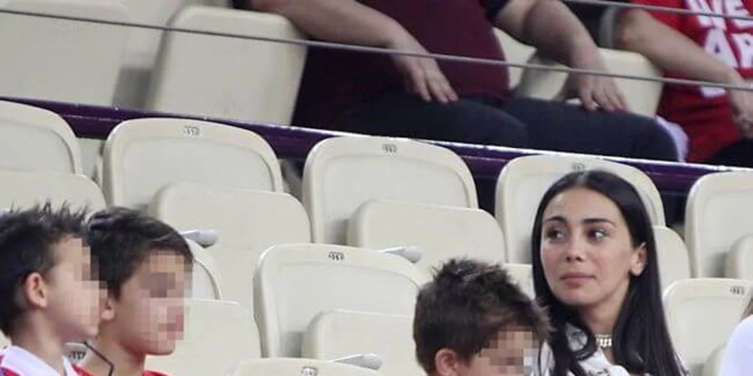 Ολυμπία Χοψονίδου: H πρώτη δημόσια εμφάνισή της μετά την είδηση της εγκυμοσύνης