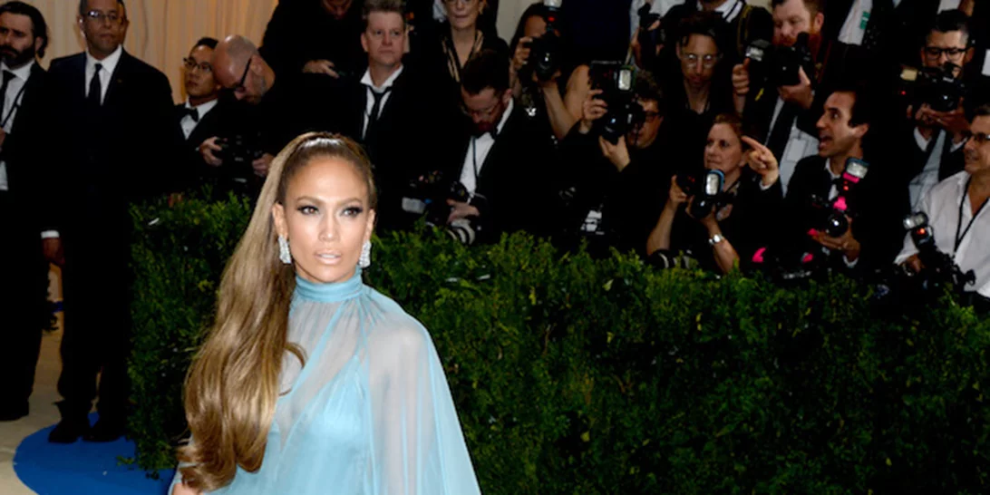 Η Jennifer Lopez μόλις έκανε δώρο στην Britney Spears αυτά τα πανάκριβρα μποτάκια!