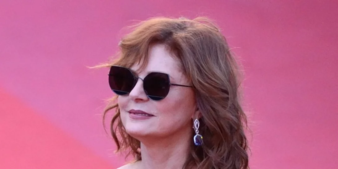 Susan Sarandon: Δίχασε το ντεκολτέ της στις Κάννες