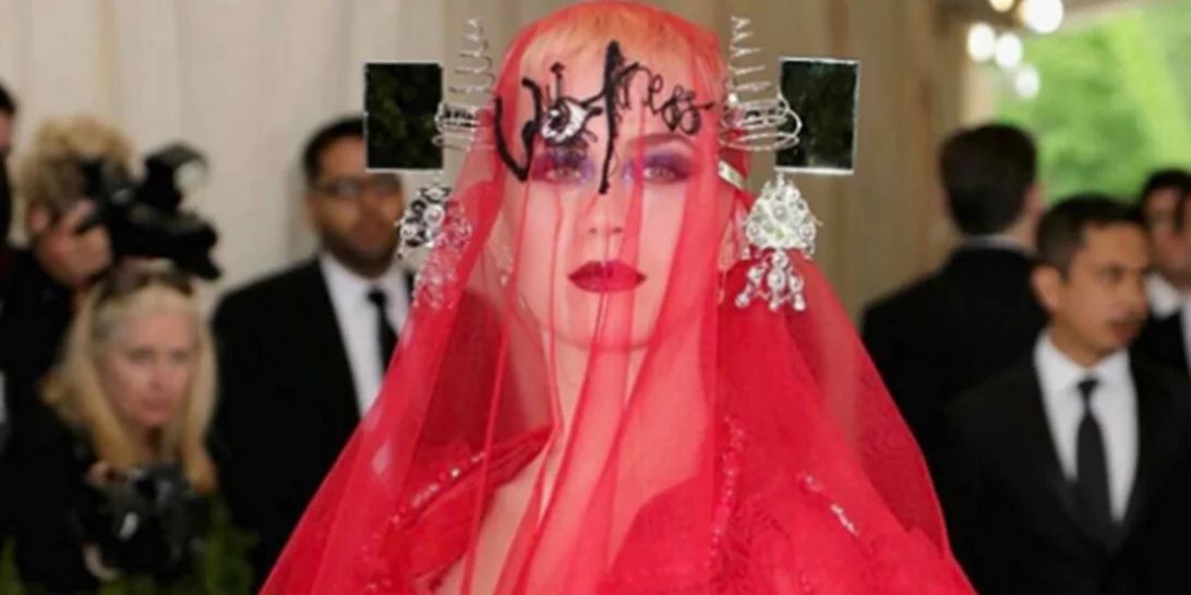 Katy Perry: Το φόρεμά της στο Met Gala δίχασε τους fans της