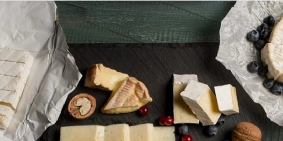 Debate τέλος: Το τυρί και τα γαλακτοκομικά (ακόμα και με πλήρη λιπαρά) δεν επιβαρύνουν την καρδιά!