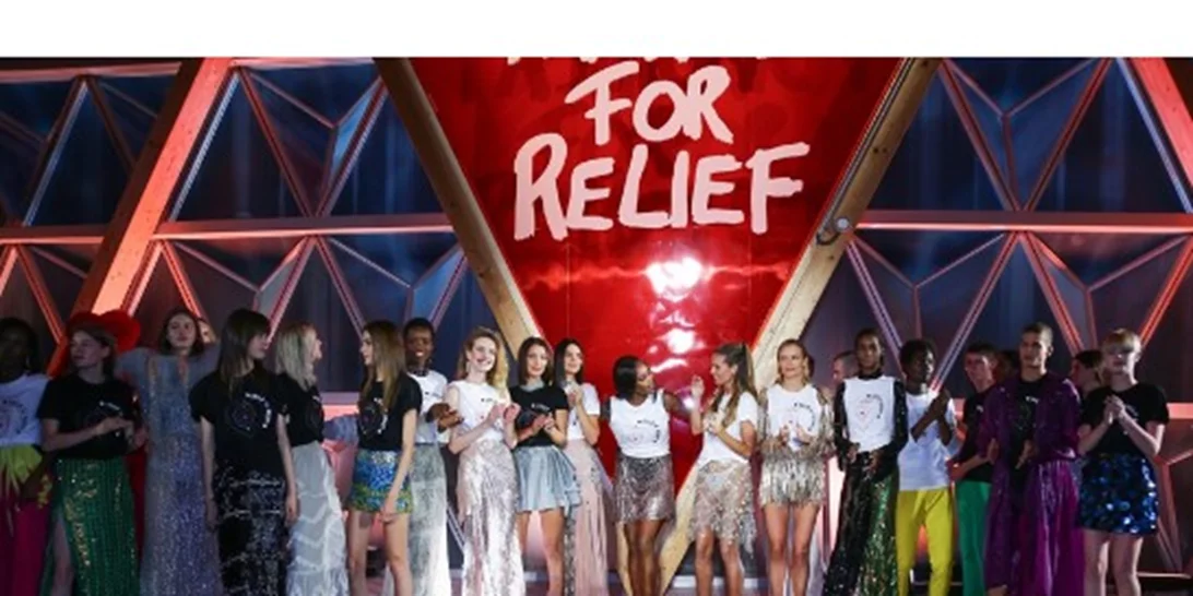 Naomi Campbell - Kate Moss: Οι θρύλοι του modelling πρωταγωνίστησαν στο "Fashion for Relief show"