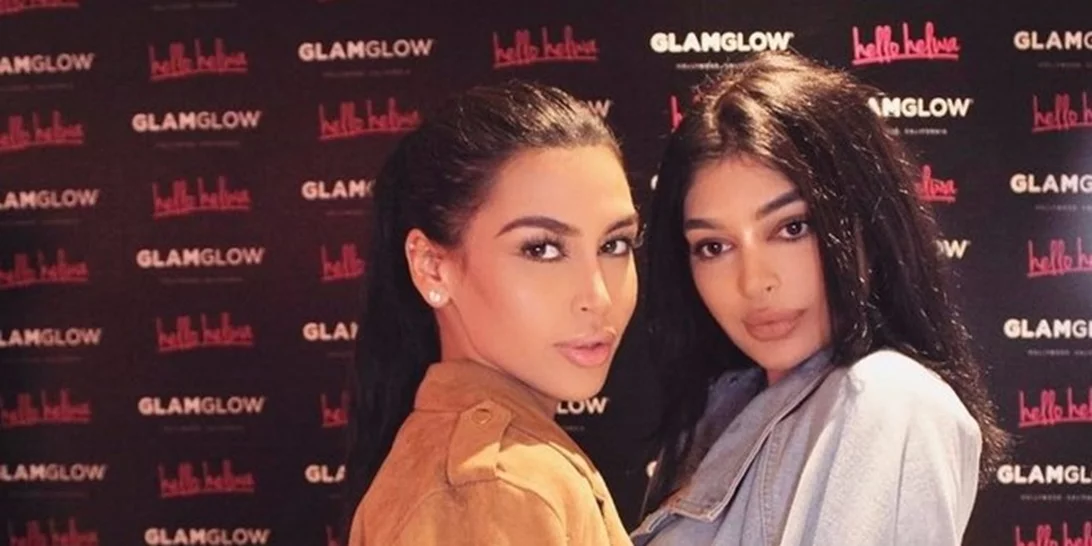 Και όμως, βρέθηκαν οι απόλυτα ίδιες σωσίες της Kim και της Kylie!