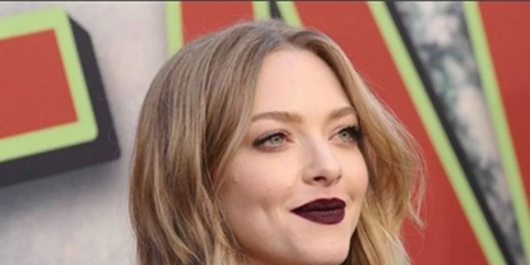 Amanda Seyfried: Κι όμως το φόρεμα της είχε πολιτικό μήνυμα!