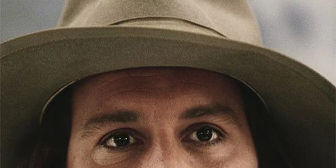 Johnny Depp: Πληρώνει τεχνικό για του λέει για λόγια του την ώρα των γυρισμάτων;