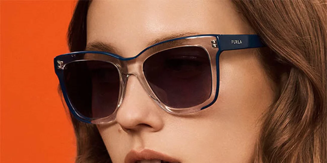 FURLA: Διαφανής θηλυκότητα και στυλ στη νέα συλλογή γυαλιών ηλίου