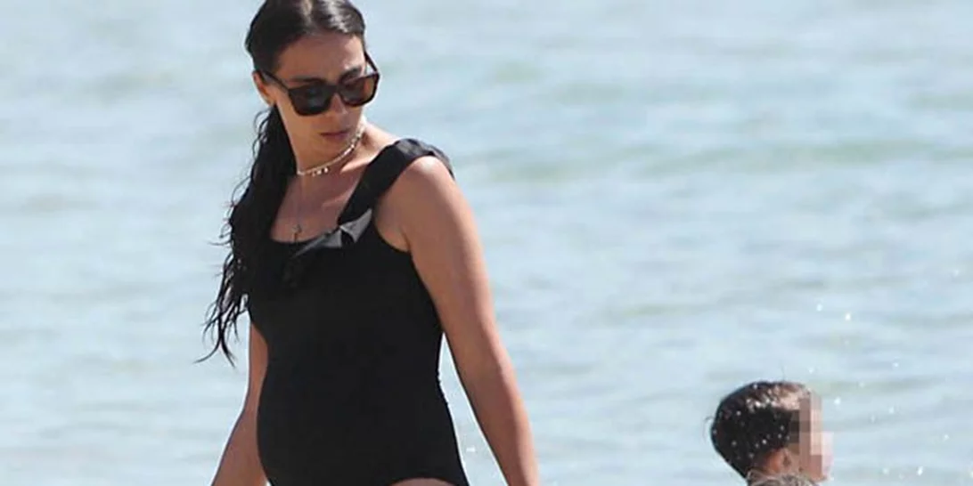 Ολυμπία Χοψονίδου: Η εμφάνιση με μαγιό κατά τη διάρκεια της 5ης εγκυμοσύνης