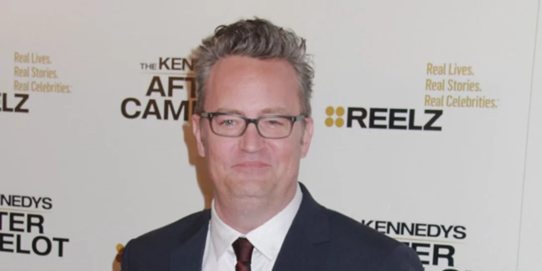 Matthew Perry: Απαντάει στις φήμες σχετικά με το σεξ μεταξύ των πρωταγωνιστών από τα "Φιλαράκια"