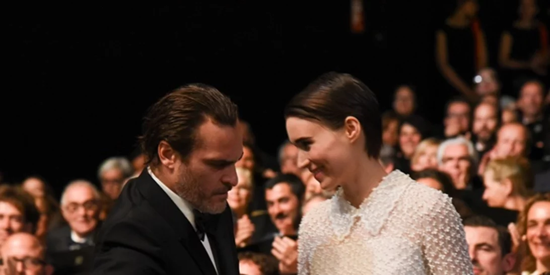 Rooney Mara - Joaquin Phoenix: Η πρώτη τους επίσημη εμφάνιση ως ζευγάρι