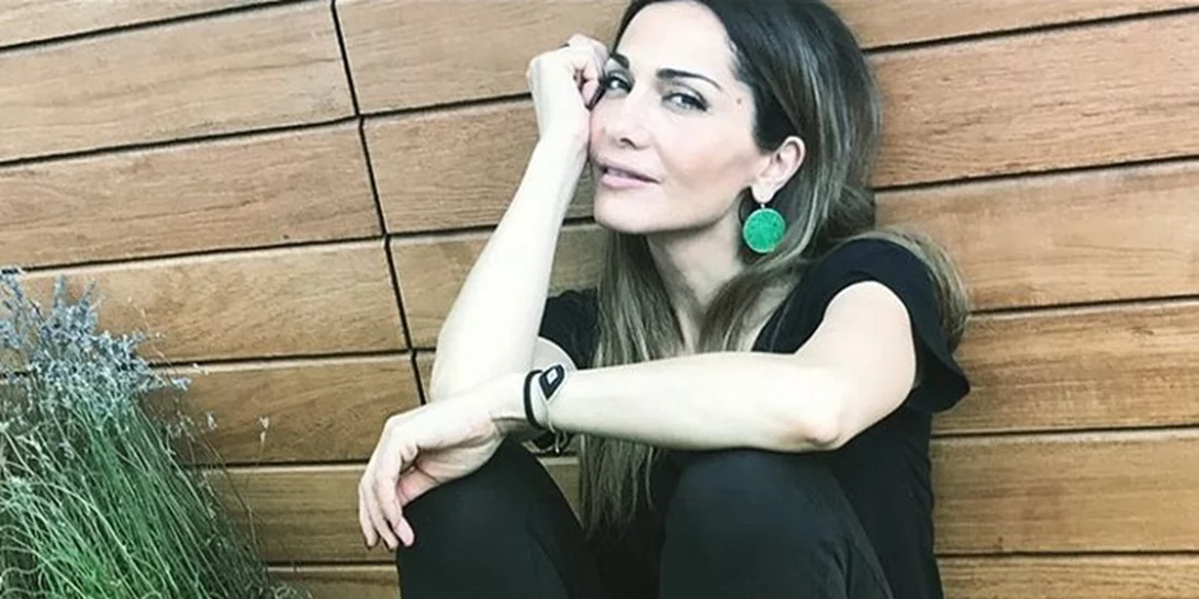 Πώς να φορέσεις τα flat παπούτσια το καλοκαίρι, σύμφωνα με τις διάσημες Ελληνίδες