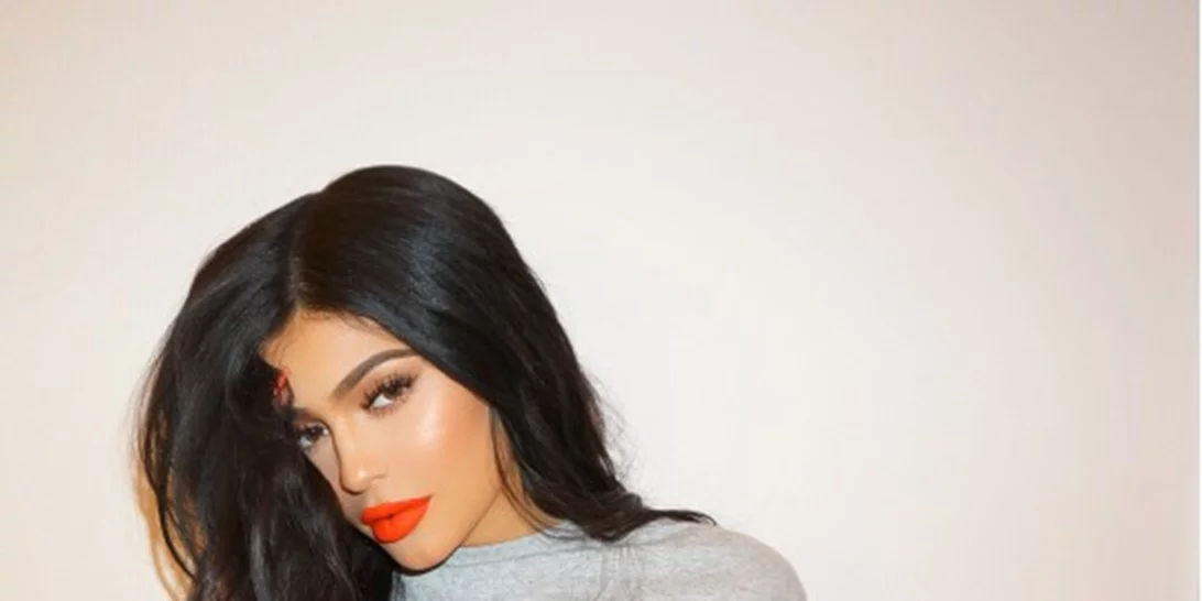 Kylie Jenner: Έδωσε σε προϊόν της νέας της συλλογής όνομα ελληνικού νησιού!