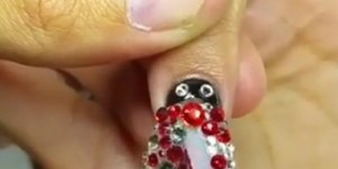 Κινούμενο nail art; Κι όμως, γίνεται! Δες το βίντεο