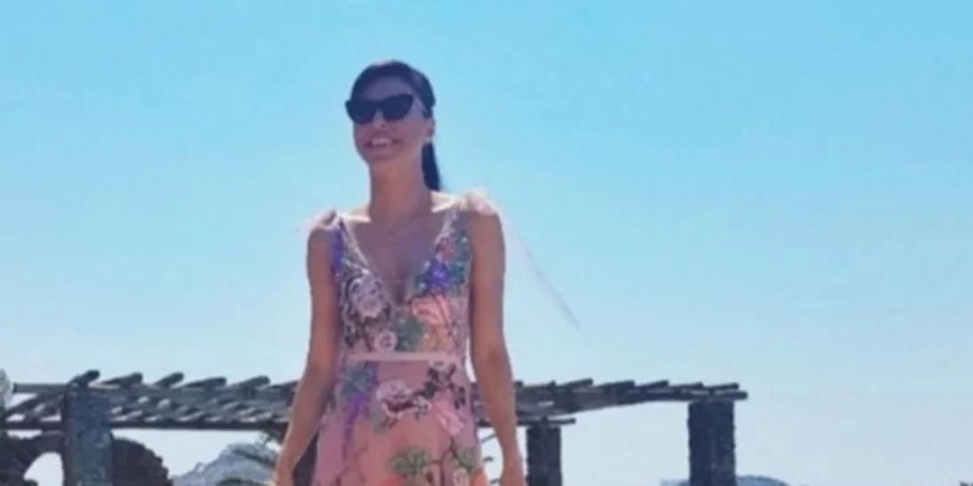 Σίσσυ Φειδά: Οι πρώτες φωτογραφίες από τη βάφτιση της κόρης της - Τι φόρεσε