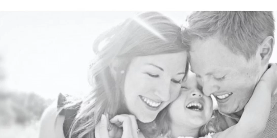 Αγάπη είναι όταν η μαμά κάνει καφέ του μπαμπά και δοκιμάζει αν τον πέτυχε