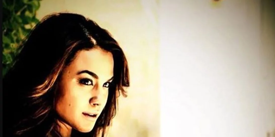 Πηνελόπη Πλάκα: "Καυτά" φιλιά με το νέο της σύντροφο