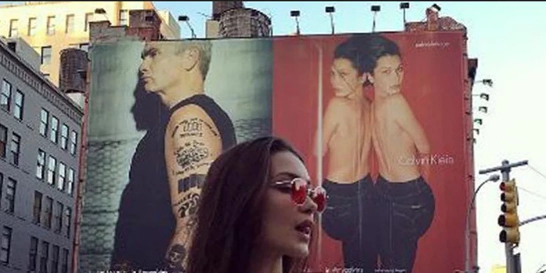 Bella Hadid: Πρωταγωνιστεί στην καμπάνια του Zayn Malik για τον Versace