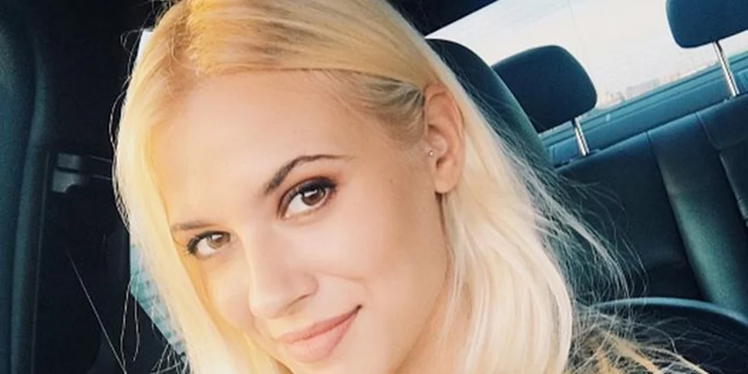 Λάουρα Νάργες: Ποζάρει πιο όμορφη από ποτέ και "ρίχνει" το διαδίκτυο