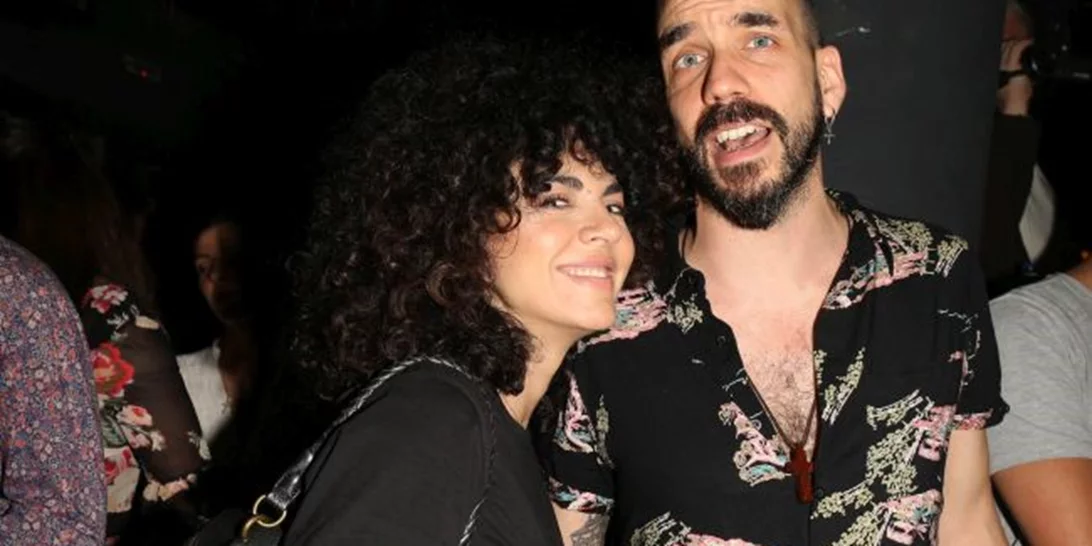 Μαρία Σολωμού: Με δικτυωτό καλσόν που κόβει την ανάσα