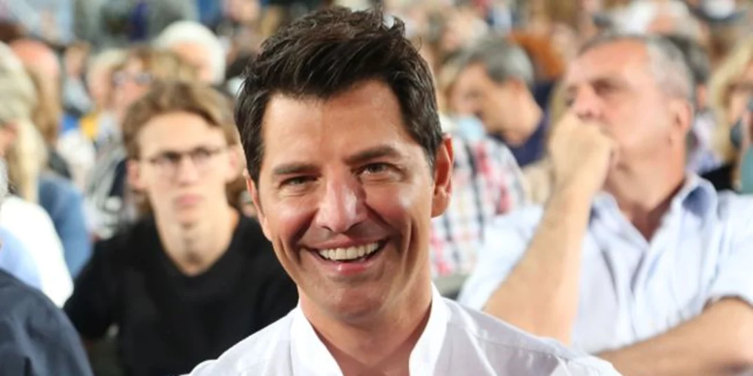 Σάκης Ρουβάς: Το γλυκό video με την Κάτια και τα παιδιά στο Instagram