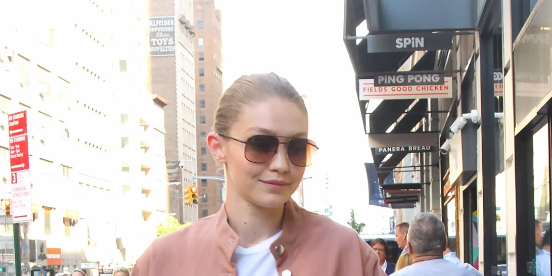 Gigi και Bella Hadid: Φορούν τη μεγαλύτερη τάση του καλοκαιριού