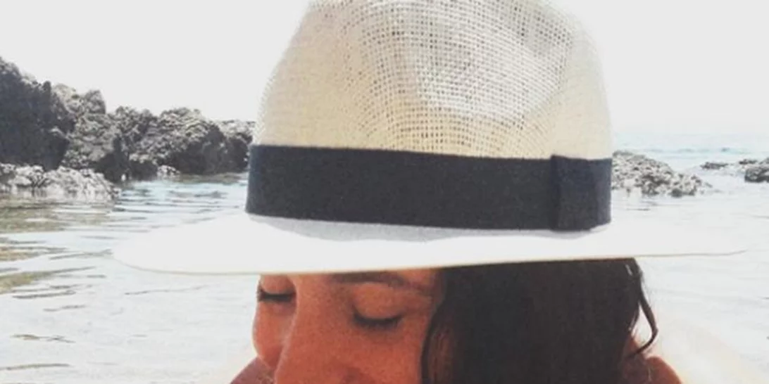 Ελένη Βαΐτσου: Ποζάρει με καυτό μαγιό και χωρίς ρετούς