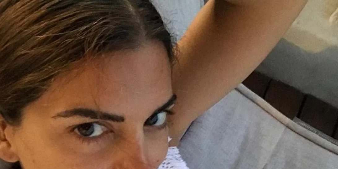 Σταματίνα Τσιμτσιλή: Χωρίς make up στην πιο όμορφη αγκαλιά του κόσμου