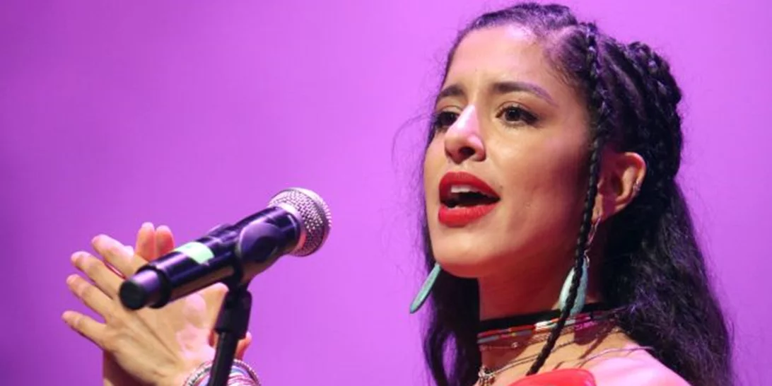 Μαρίνα Σάττι: Εντυπωσιακή εμφάνιση στον Κήπο του Μεγάρου