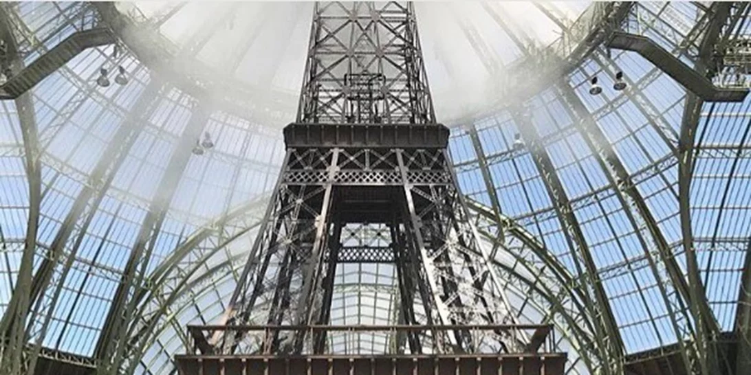 Chanel Φθινόπωρο/ Χειμώνας 2017 Haute Couture: Ο Πύργος του Άιφελ χώρεσε στο Grand Palais!