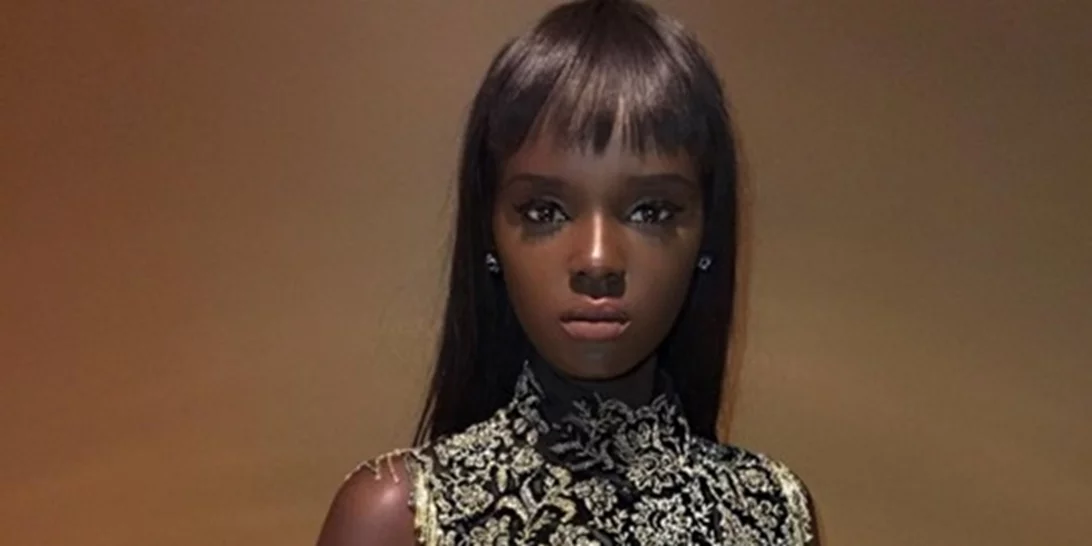 Duckie Thot: Το μοντέλο που είναι ίδιο με την Barbie!