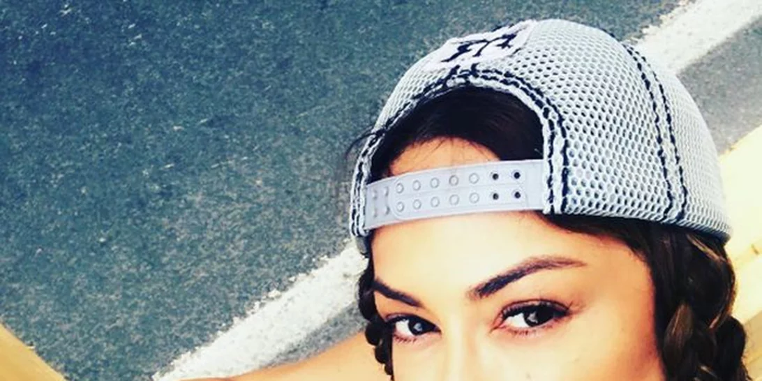 Μελίνα Ασλανίδου: Χαλαρώνει με μπικίνι σε παραλία της Κρήτης