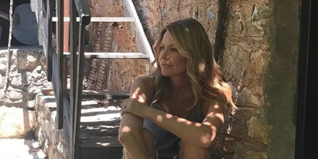 Τζένη Μπαλατσινού: Νέες φωτογραφίες από τις διακοπές της στην Πάτμο