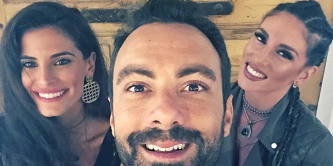 Σάκης Τανιμανίδης: Στη Μύκονο με τη Χριστίνα Μπόμπα & την Αθηνά Οικονομάκου