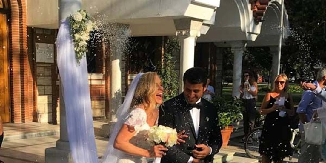 Παντρεύτηκε η Χριστίνα Αλούπη - Δες φωτογραφίες από την τελετή!
