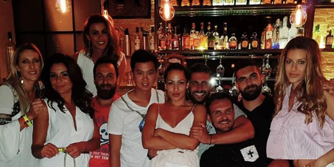 Survivor: Οι "Μαχητές" βγήκαν για ποτό για να τιμήσουν τον Βασάλο