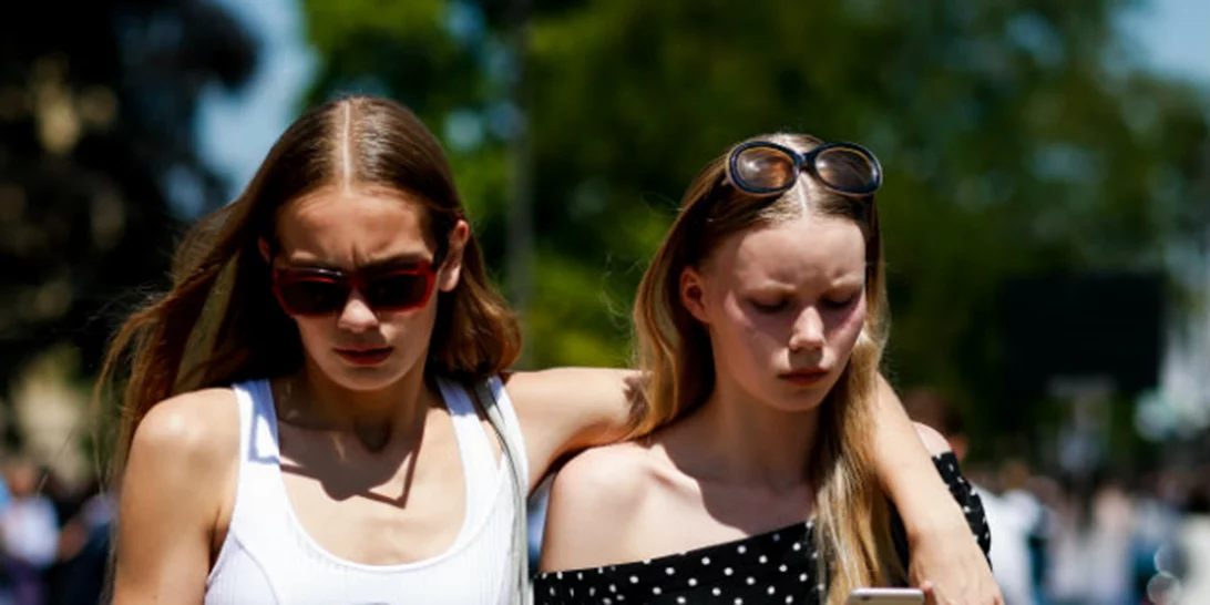 Οι καλοκαιρινές εκπτώσεις έφτασαν επιτέλους! Και εδώ θα βρεις τις καλύτερες προσφορές για παπούτσια!