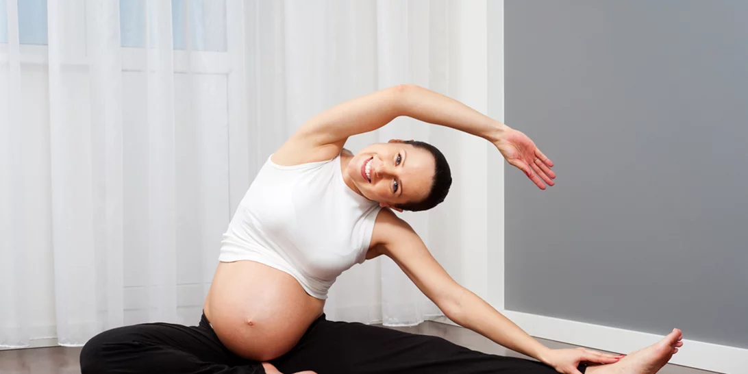 Εγκυμοσύνη και άσκηση: Πώς θα παραμείνεις σε φόρμα; Να πας γυμναστήριο ή να επιλέξεις κάτι άλλο;