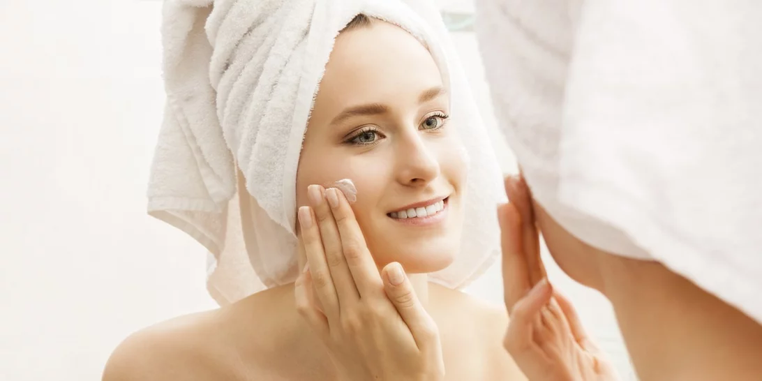 Ξέχνα όσα ήξερες: Τέλειο δέρμα μόνο σε 3 δευτερόλεπτα (κι όμως γίνεται)