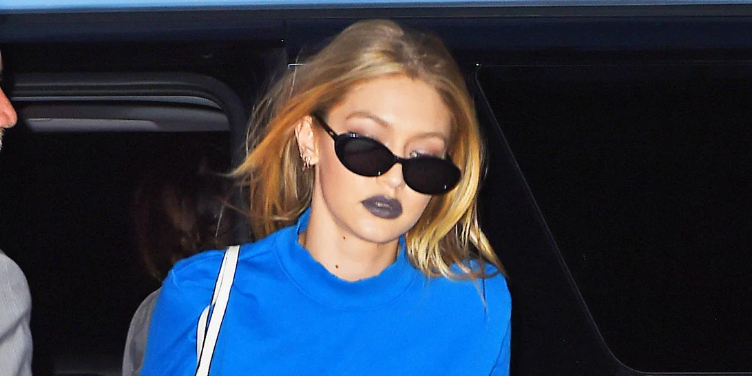 Η Gigi Hadid με γκρι κραγιόν είναι ότι καλύτερο είδαμε σήμερα! Σου αρέσει;