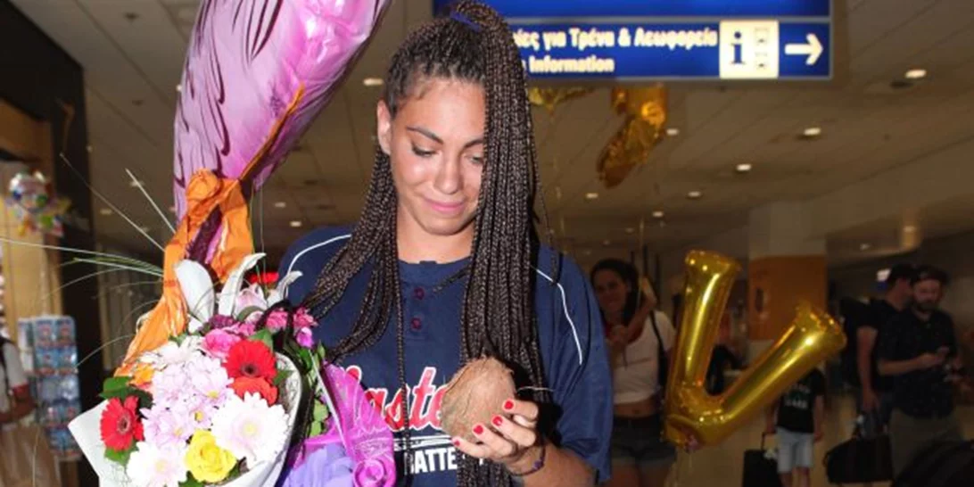 Ευριδίκη Βαλαβάνη: Το νέο look στα μαλλιά και η συγκινητική στιγμή με τους γονείς της