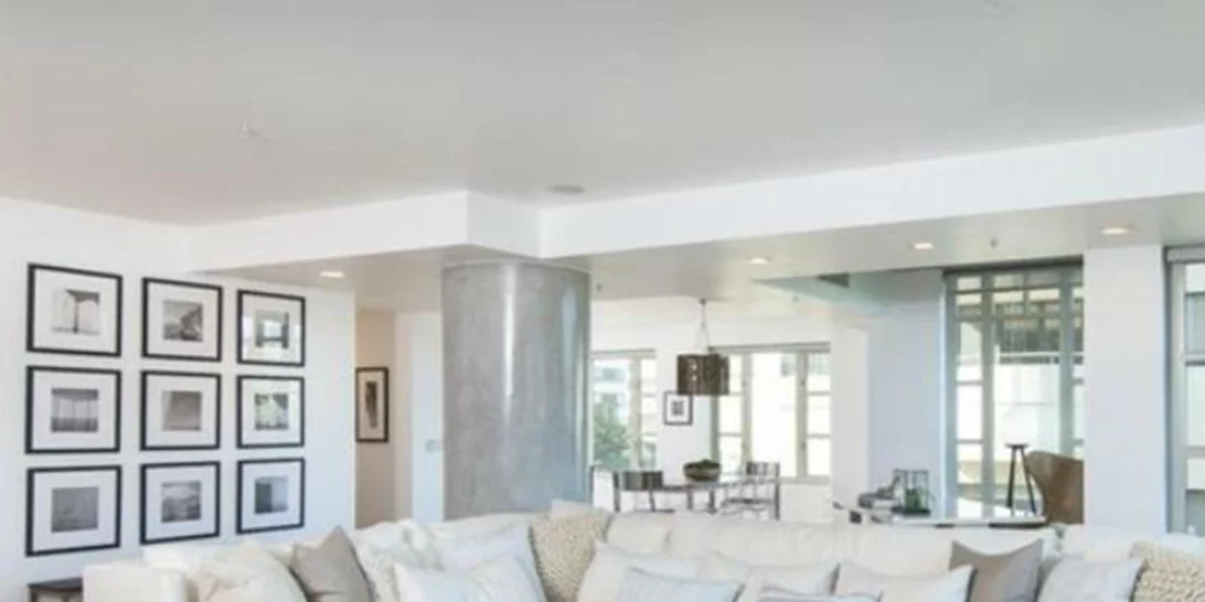 Τα πολυτελή πρώτα σπίτια των ξένων stars