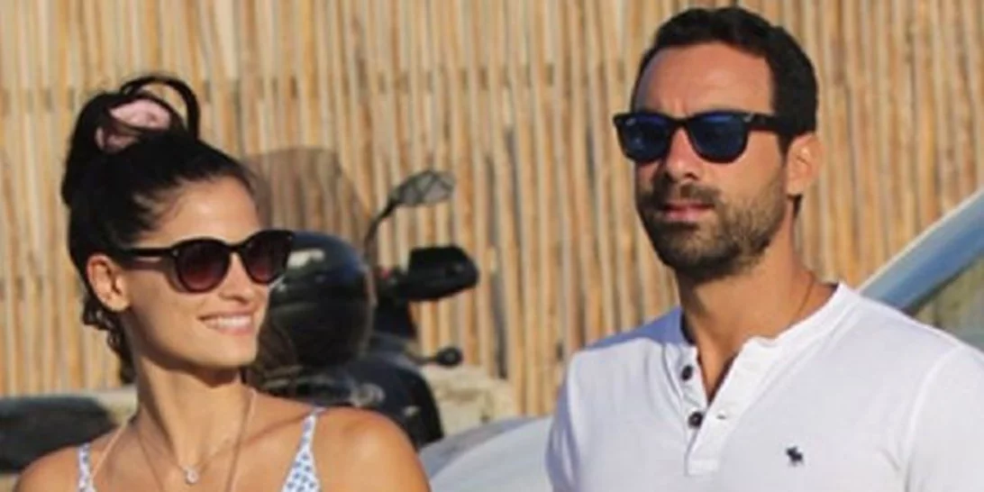 Σάκης Τανιμανίδης - Χριστίνα Μπόμπα: Οι αδημοσίευτες φωτογραφίες από τις διακοπές τους στη Μύκονο