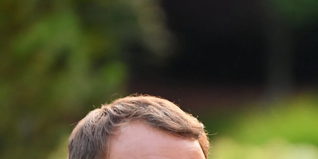 Και μετά λένε για εμάς: Ο Emmanuel Macron ξόδεψε μέσα σε 3 μήνες 26.000 ευρώ μόνο για το μακιγιάζ του!