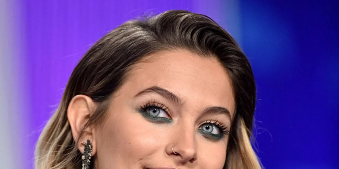 Paris Jackson: Φωτογραφίζεται topless για καλό σκοπό!