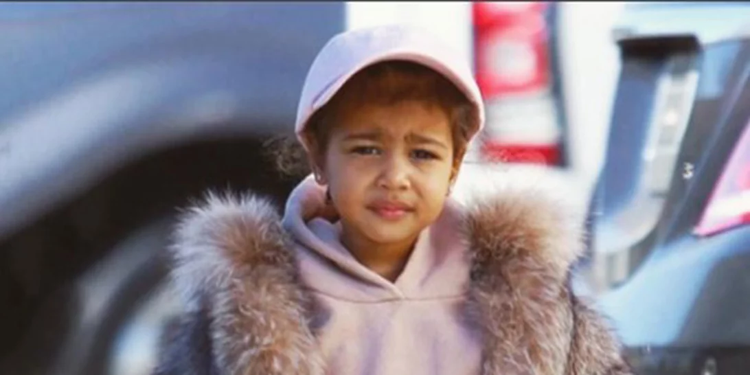 North West: Τραγουδάει στην κάμερα της Kim και "λιώνει" το ίντερνετ (βίντεο)