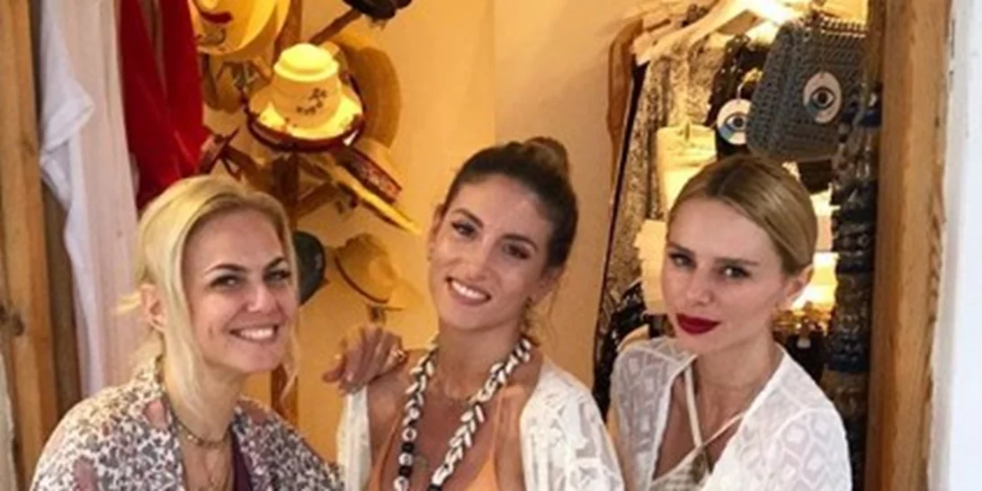 Οι διάσημες ποζάρουν με τις καλύτερές τους φίλες!