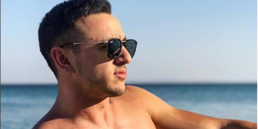 Λάμπρος Βακιάρος: Δες τον νέο Έλληνα MasterChef να ποζάρει μαζί με τη μαμά του